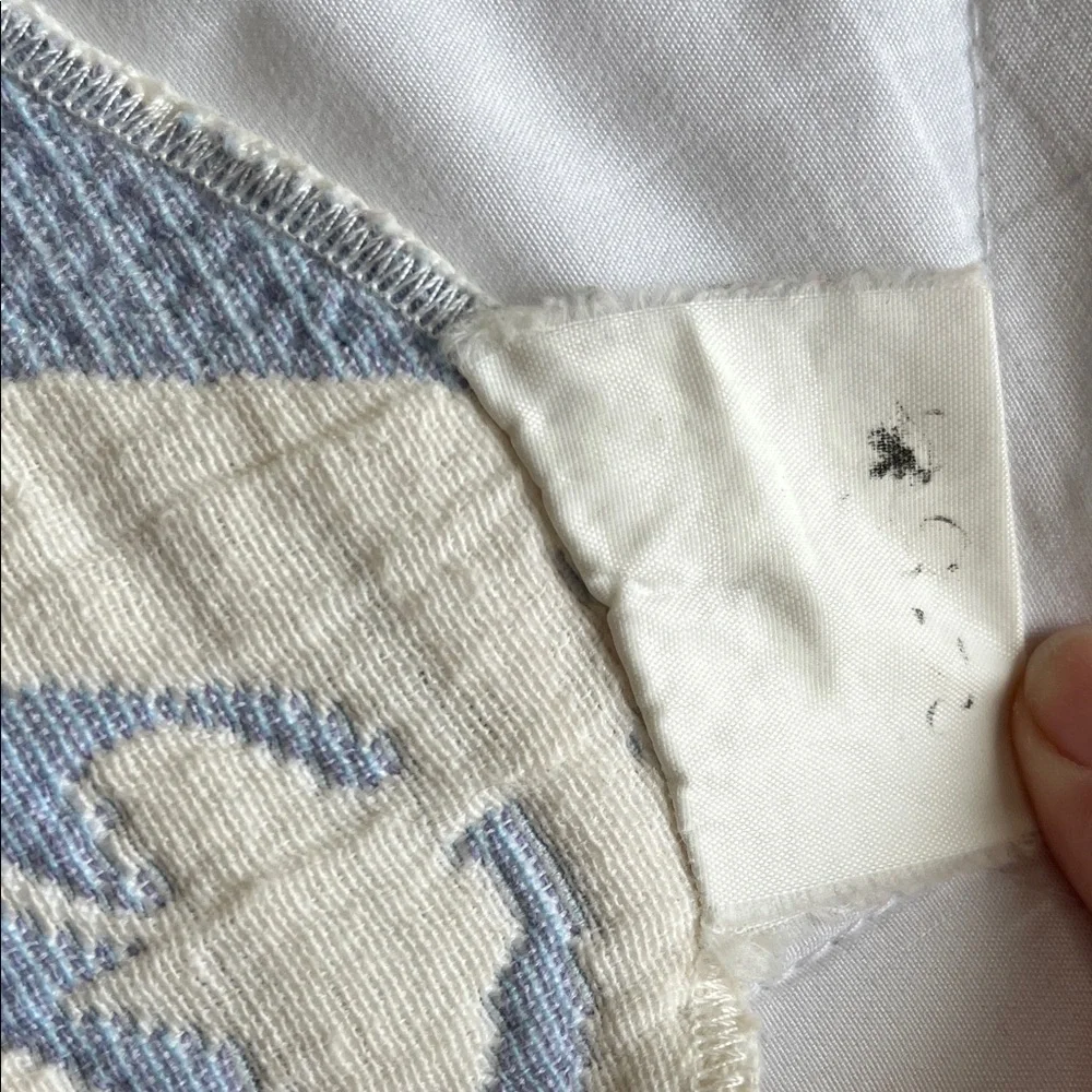 Vintage Reversible Blue/White Textured Cotton Seashell Bedspread/Comforter